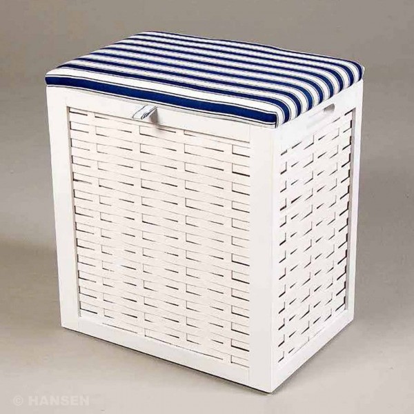 Wäschekorb aus Holz, weiß lackiert mit blau-weiß getreiftem Stoffbezug